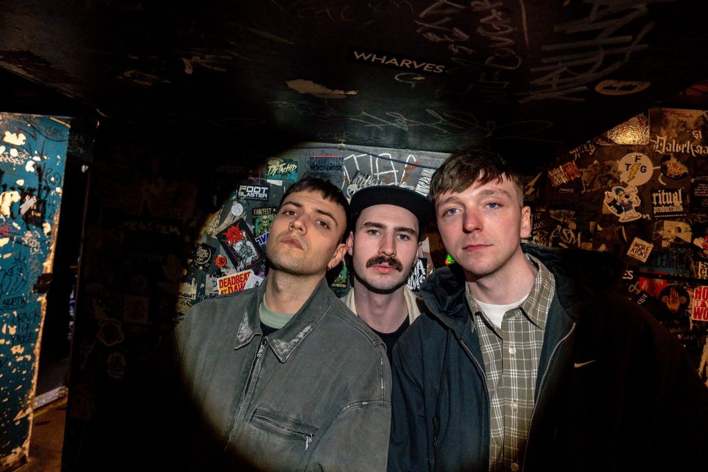 Aerial Salad Return With “Everybody Needs Somebody” Single & Video 